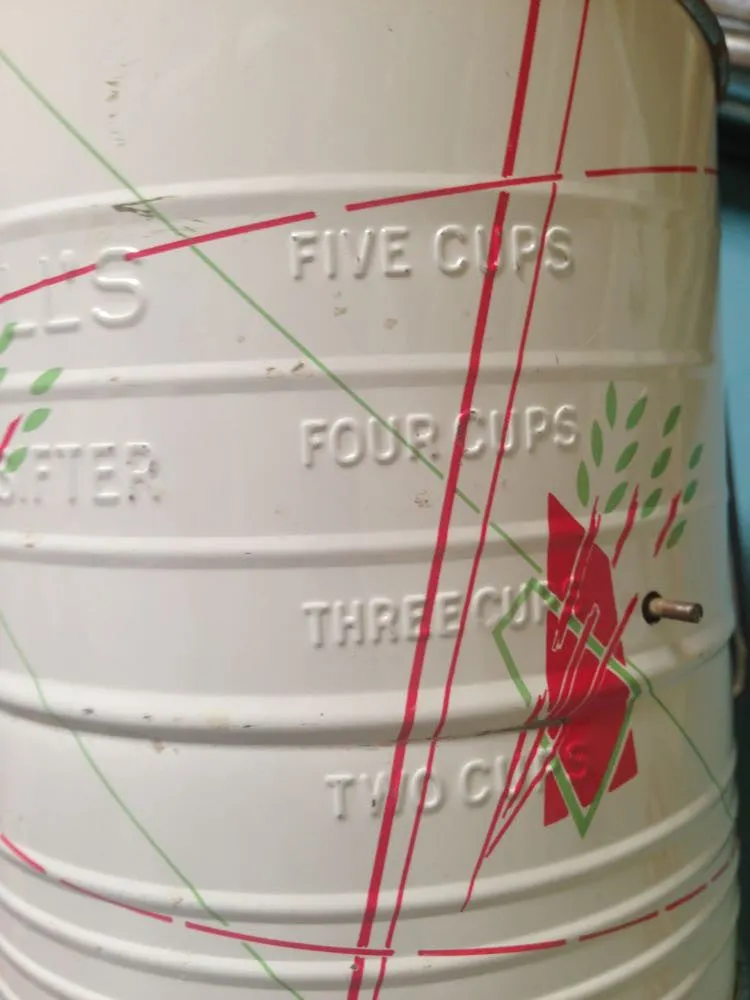 Elyse's graphic sifter