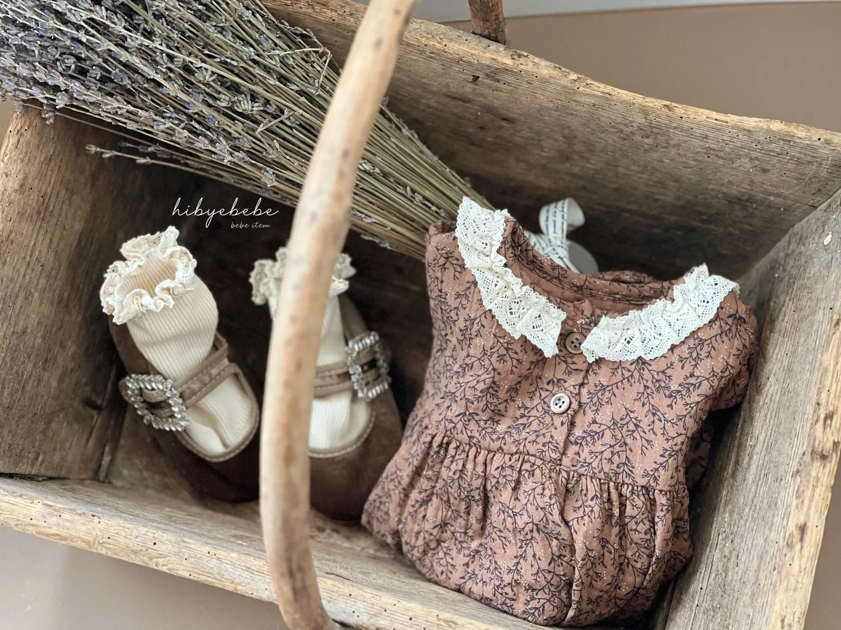 [hi bye bebe] Sage frill suit