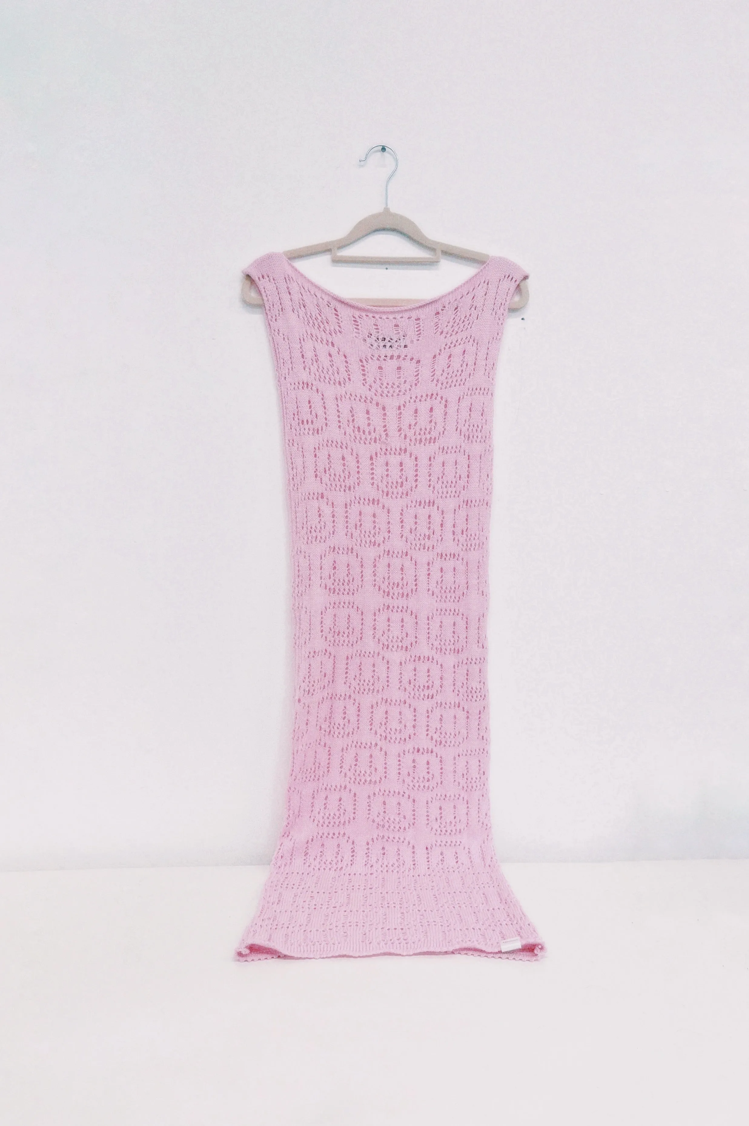 Smiley sleeveless lace midi Dress