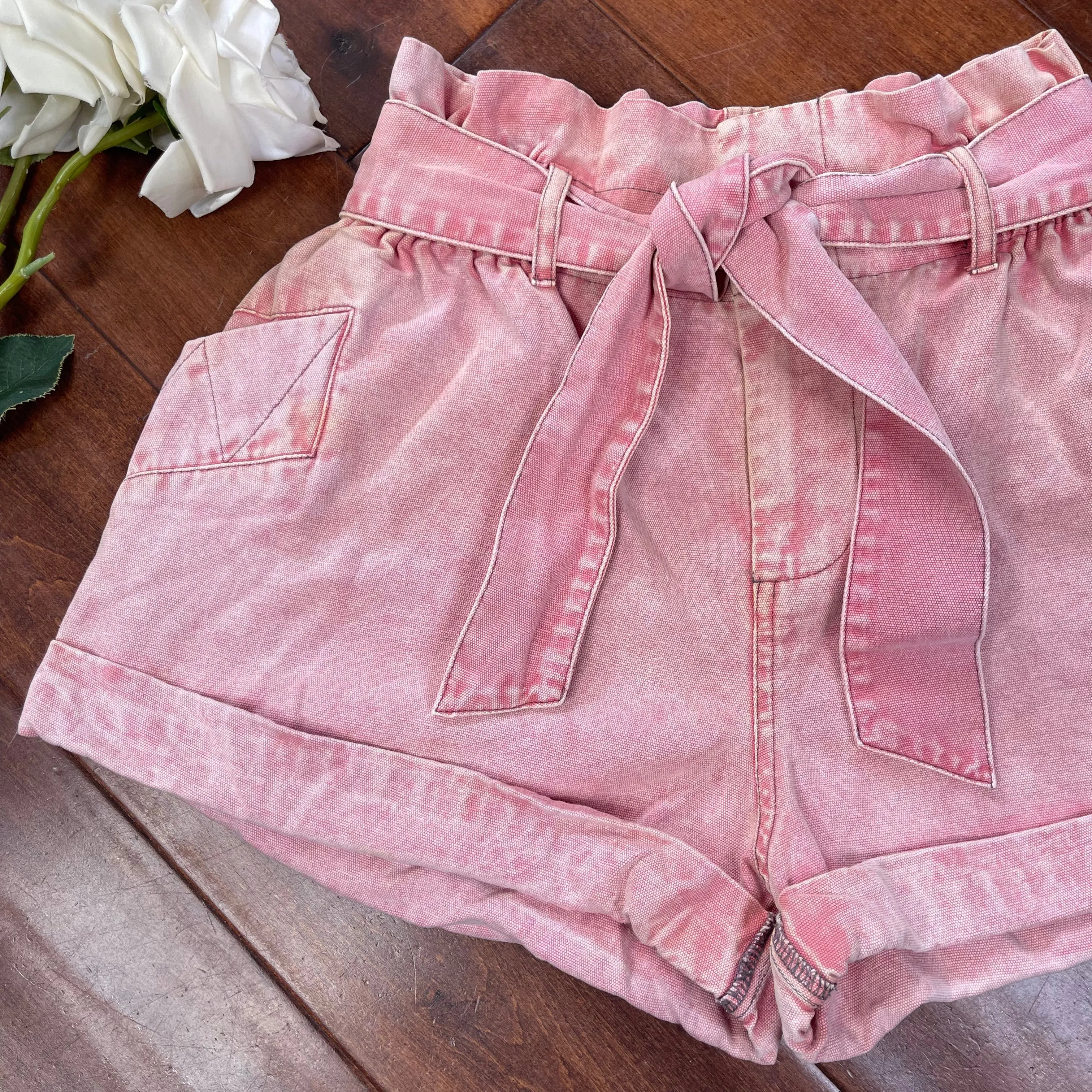 THRIFTED SCRUNCHY SHORTS