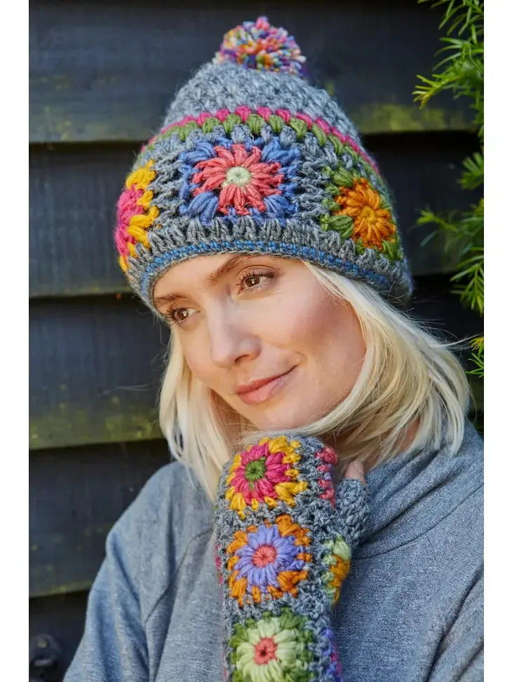 WOODSTOCK BOBBLE BEANIE