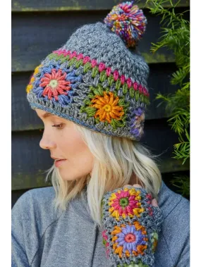 WOODSTOCK BOBBLE BEANIE